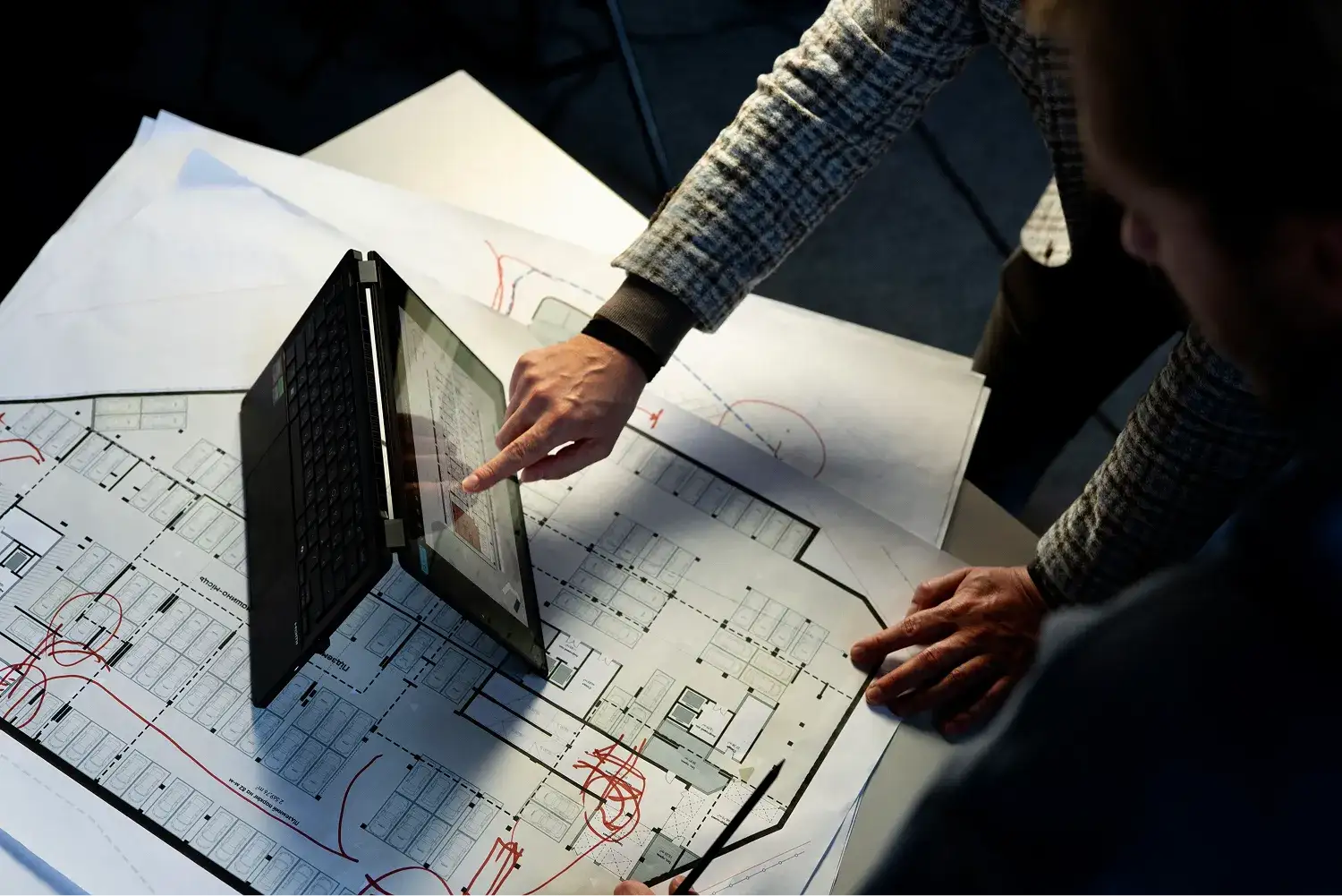 A picture of the laptop.