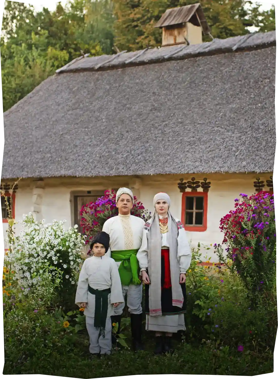 Традиційний національний стрій, характерний для Східного Поділля.