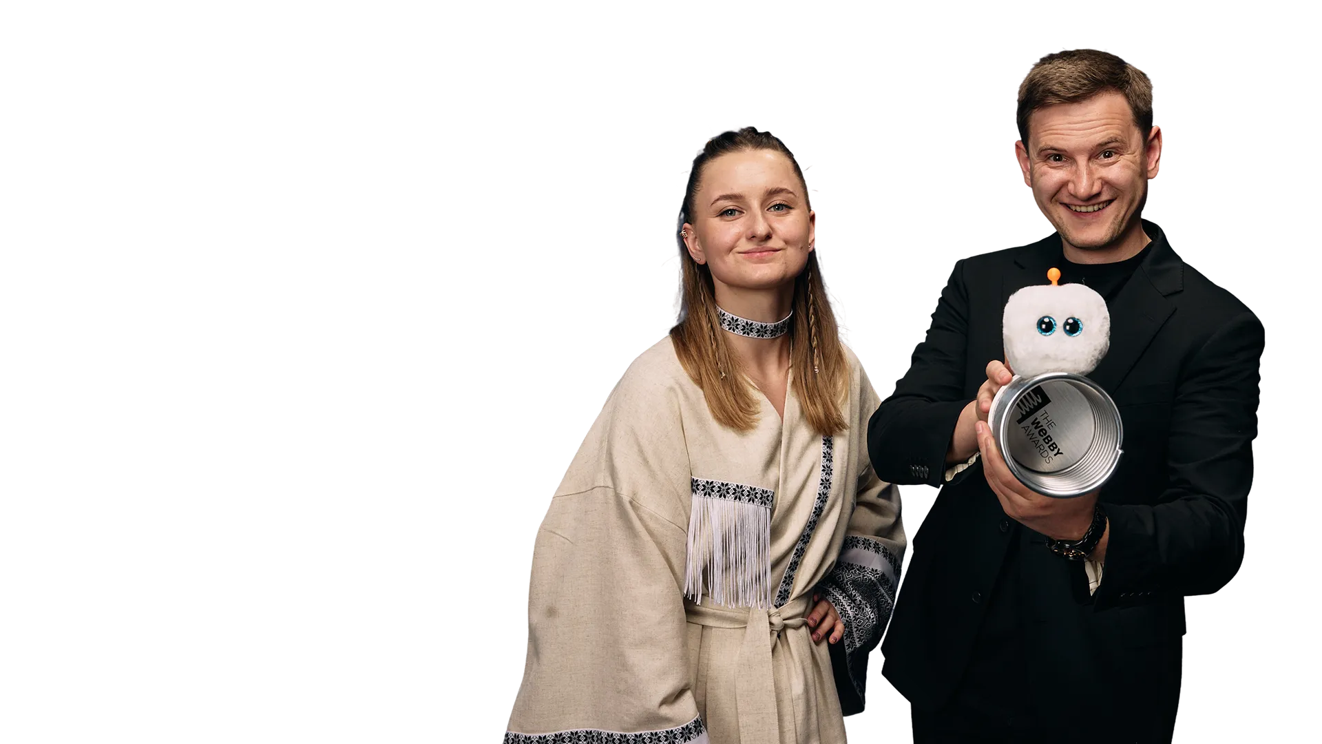 Фотографія Андрія Самбора із нагородою Webby.